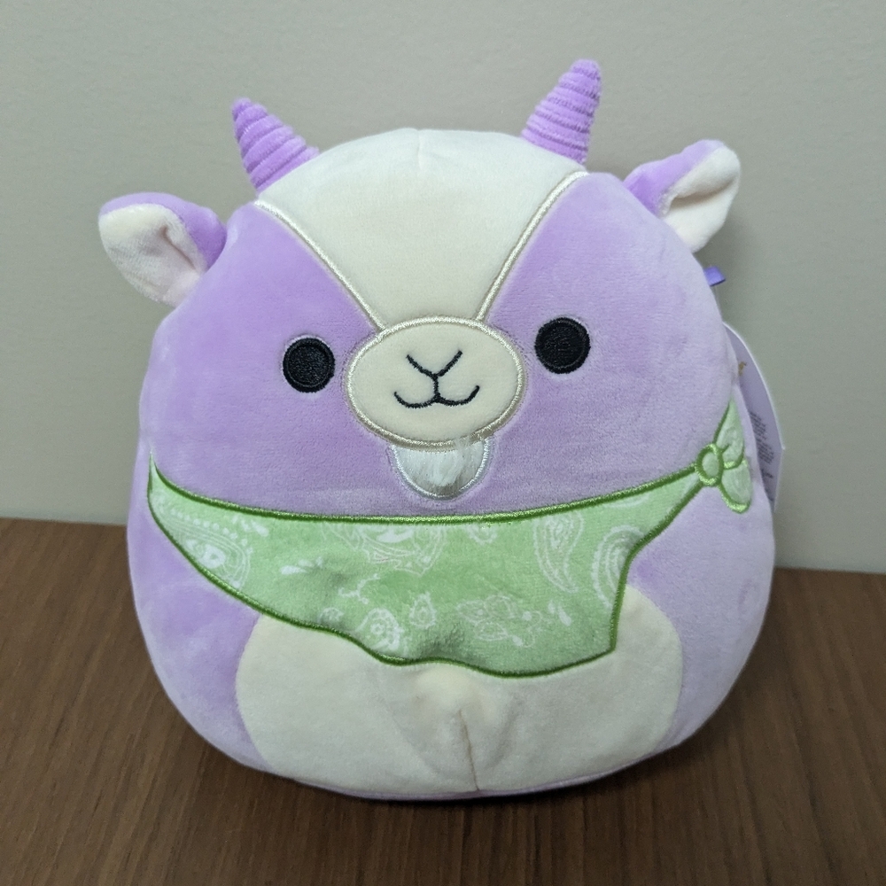 ⭐2/$25⭐ BNWT 8" Louden the Goat Squishmallow Plush